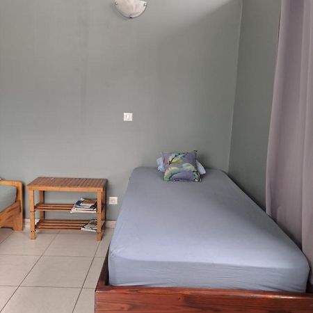 Auberge de jeunesse Laure Hebergement Loue Lits En Dortoir à Fa'a'ā Extérieur photo